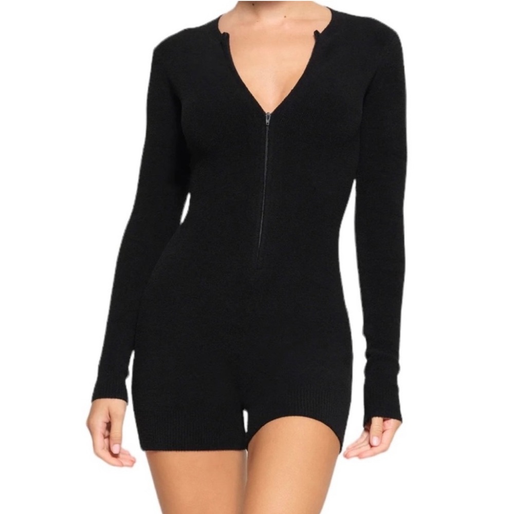 SKIMS Cozy Light  Onesie Onyx size Large